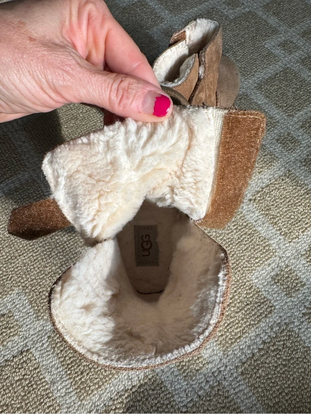 UGG Keelan II Toddler Chestnut Sheepskin Suede Winter Boots Size 6